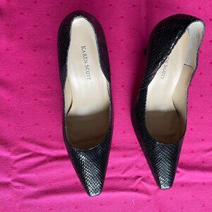 Black Croc Leather Pumps Size 8.5